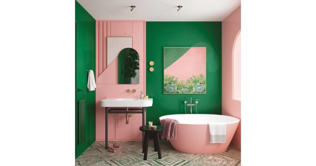 Vintage Chic green and pink Bathroom